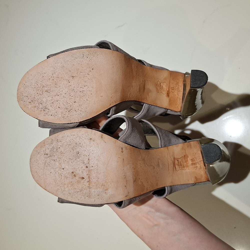 Talbots Gray Suede & Olive Green Patent Leather Heels with Buttons (US 7) - Picture 10 of 10